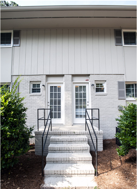 downtown raleigh renovated kitchens apartments stainless steel pet friendly hardwood flooring nc state university
